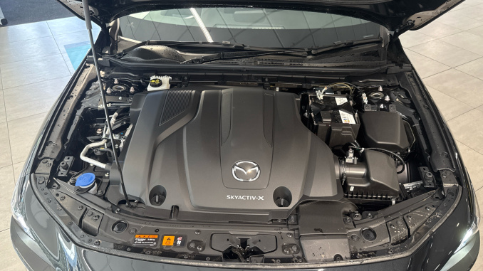 Mazda 3 2.0 e-Skyactiv X MHEV [186] Exclusive-Line 5dr Petrol Hatchback - Image 8